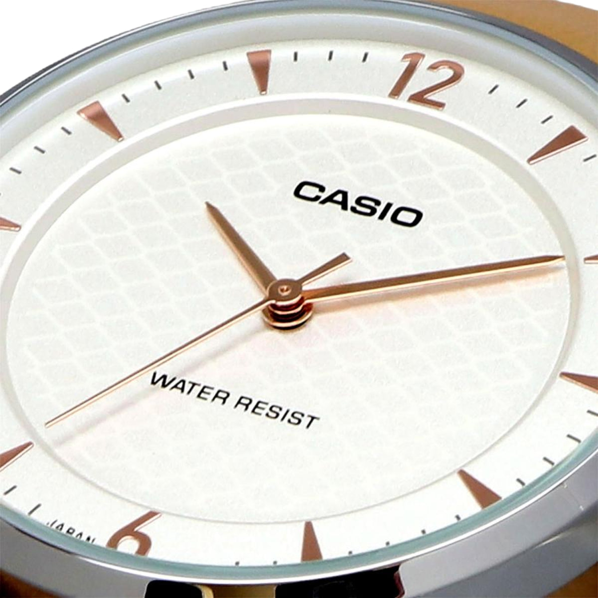 Casio Women's Analog Leather Strap Watch LTP-VT04L-7A1DF | White Dial | Quartz Movement | Water Resistant | Classic Everyday Dress Wristwatch